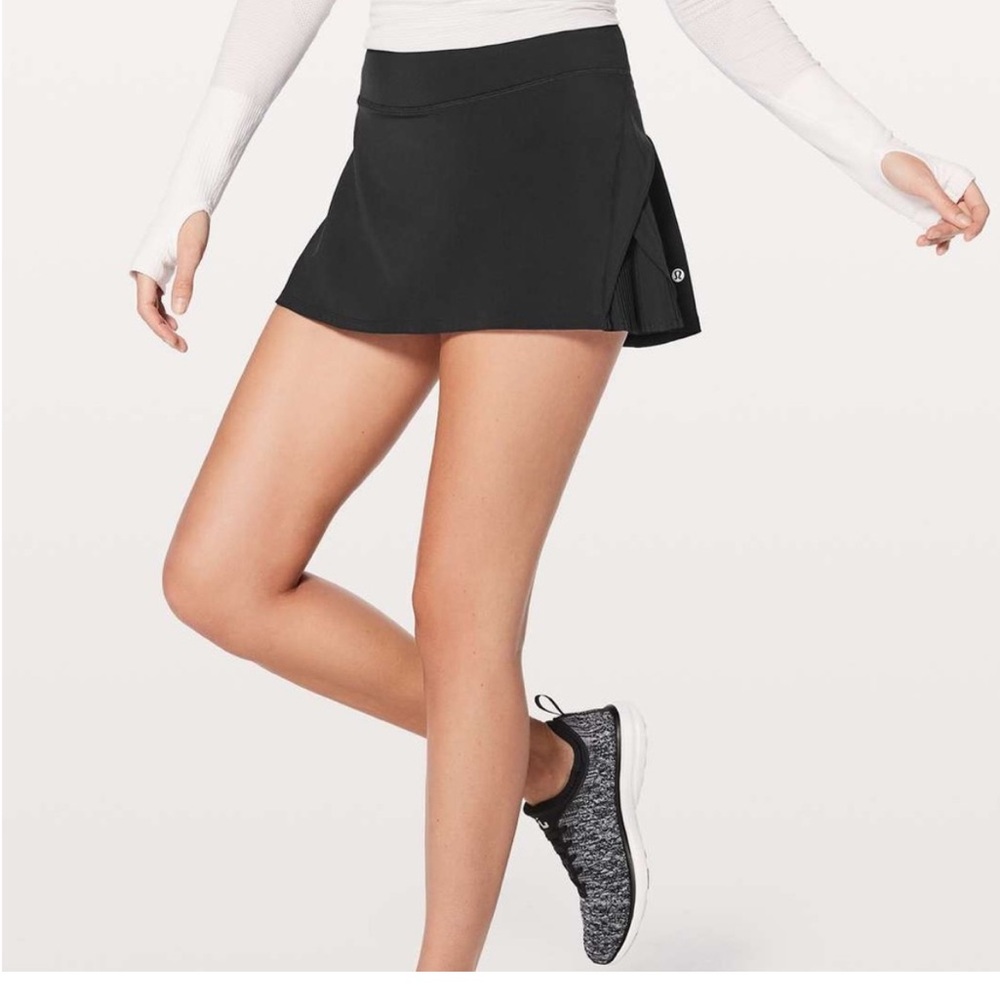 Lululemon play off the pleats skirt. Great condition